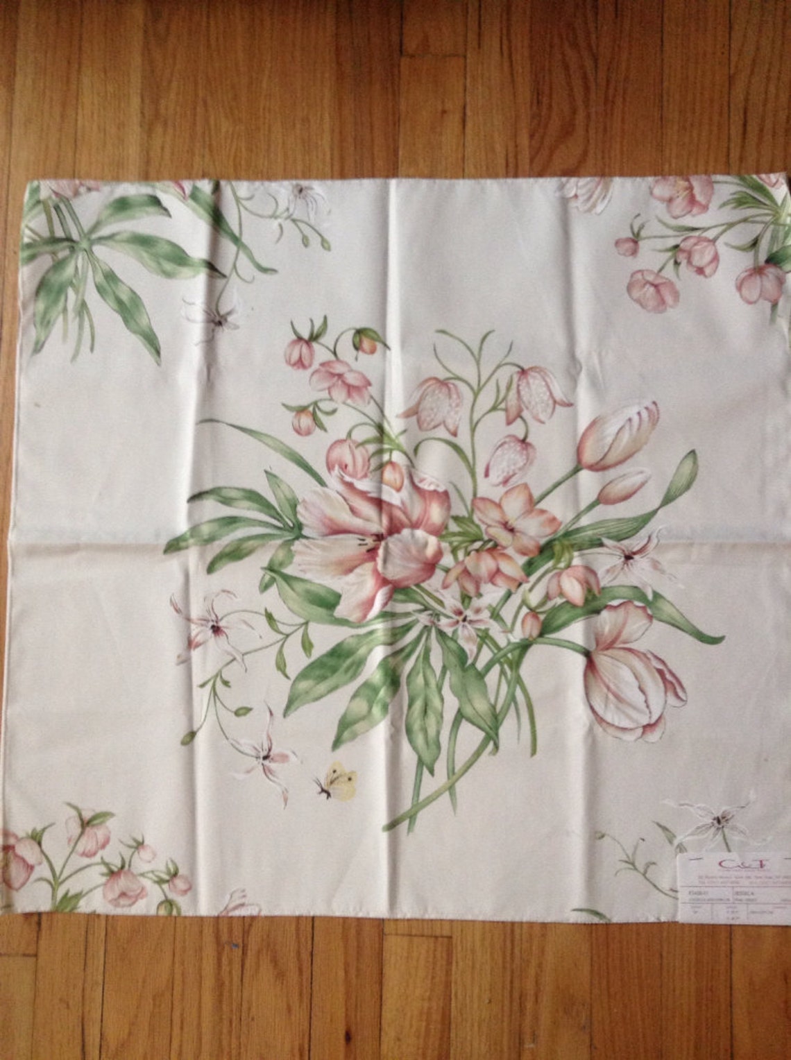 Shabby Chic Rose Bouquet Flower Fabric by Colefax and Fowler Jessica - Etsy