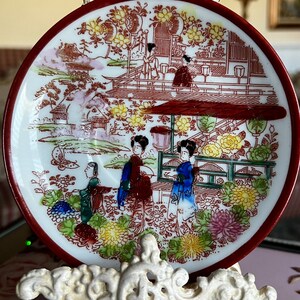 Japanese Handpainted Porcelain Kutani Geisha Woman Garden SaucerPlate