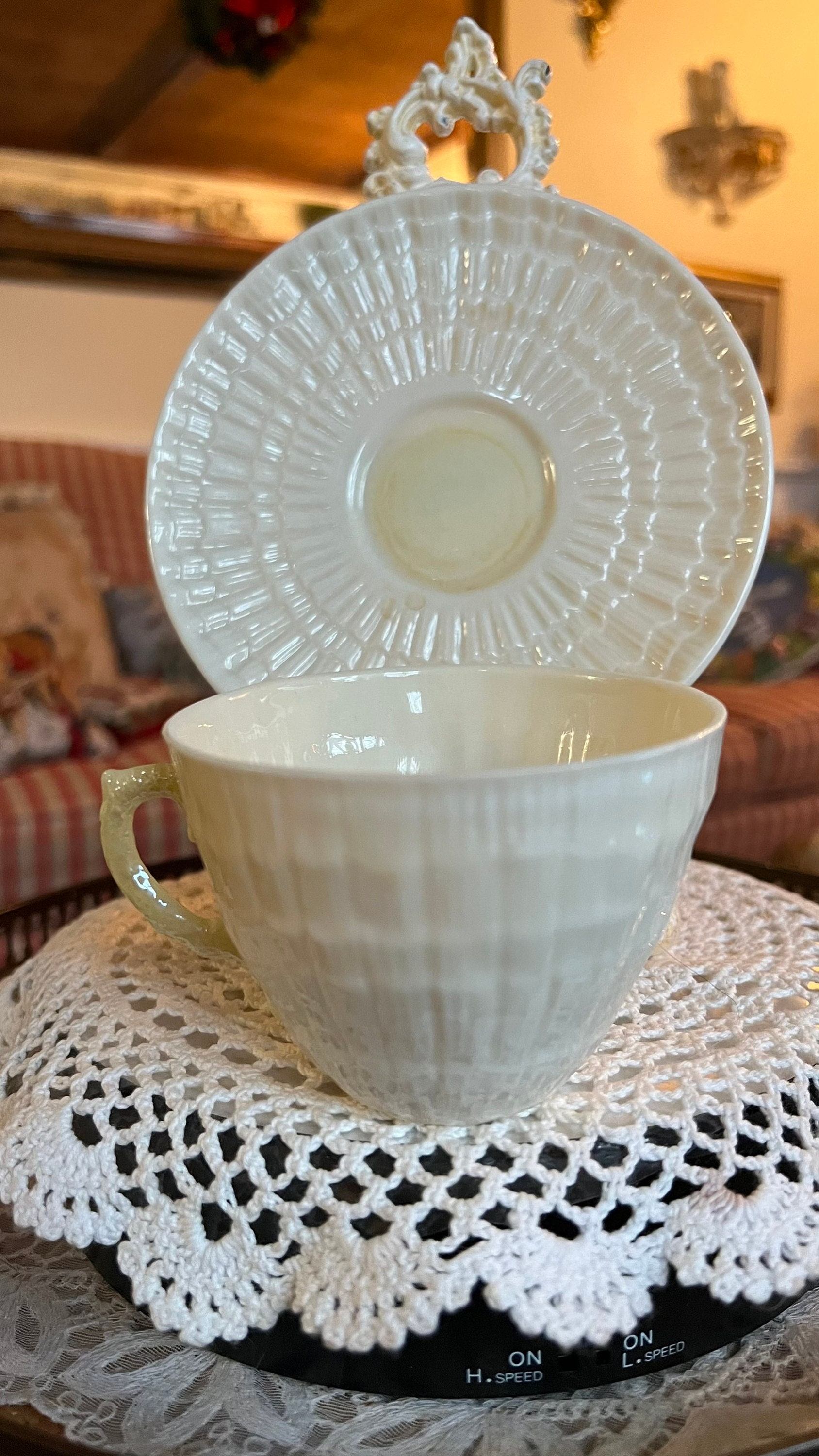 The Republic of China 大型本 Buy Ireland Belleek China Vintage Shell Teacup and Saucer