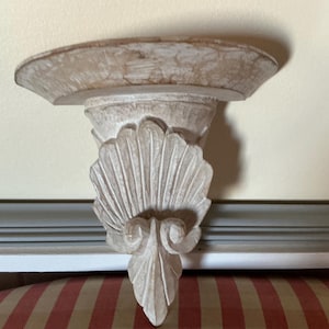 White Wash Holz verzierten Shell Wandleuchte Regal
