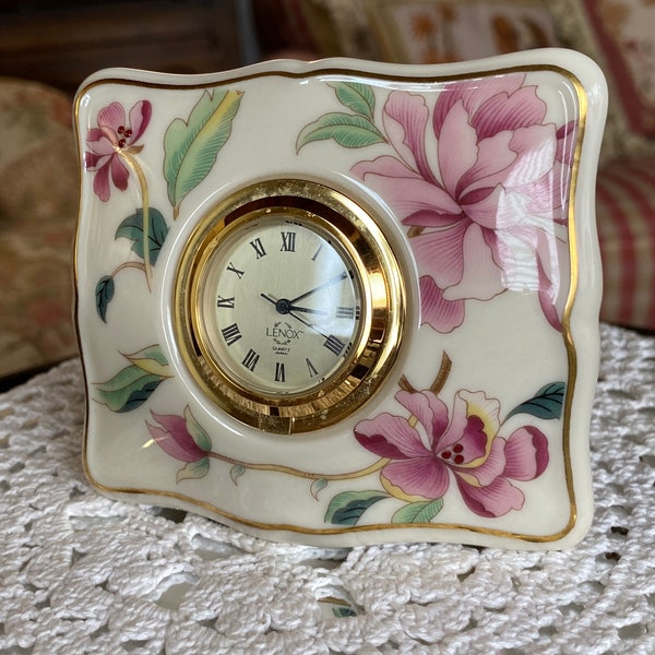 Cottage Country Chic Porcelain Lenox Barrington Clock