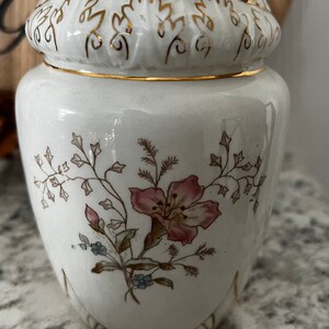 Country Farmhouse American O.P and Co Syracuse China Porcelain Lilly Vase