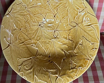 Authentic 1950 Wedgwood Green Majolica Leaf Plates, Green Vine