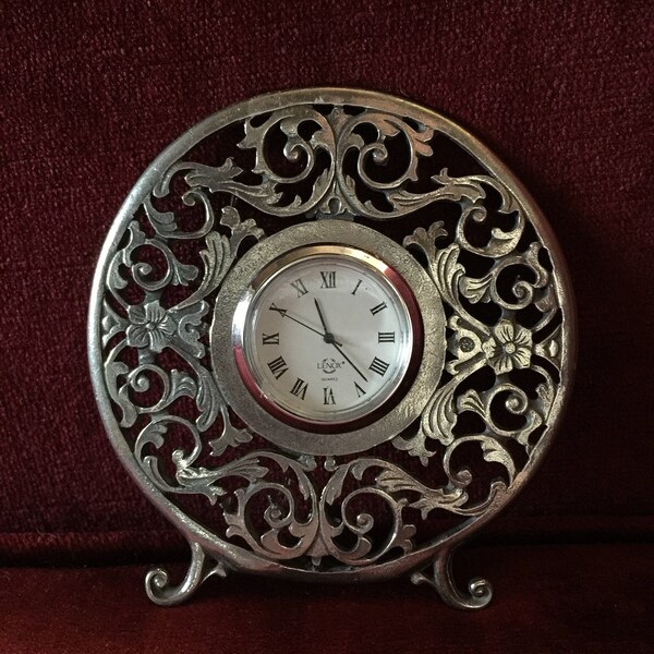 English Country Filigree Pewter Kirk Stieff Round Desk Clock