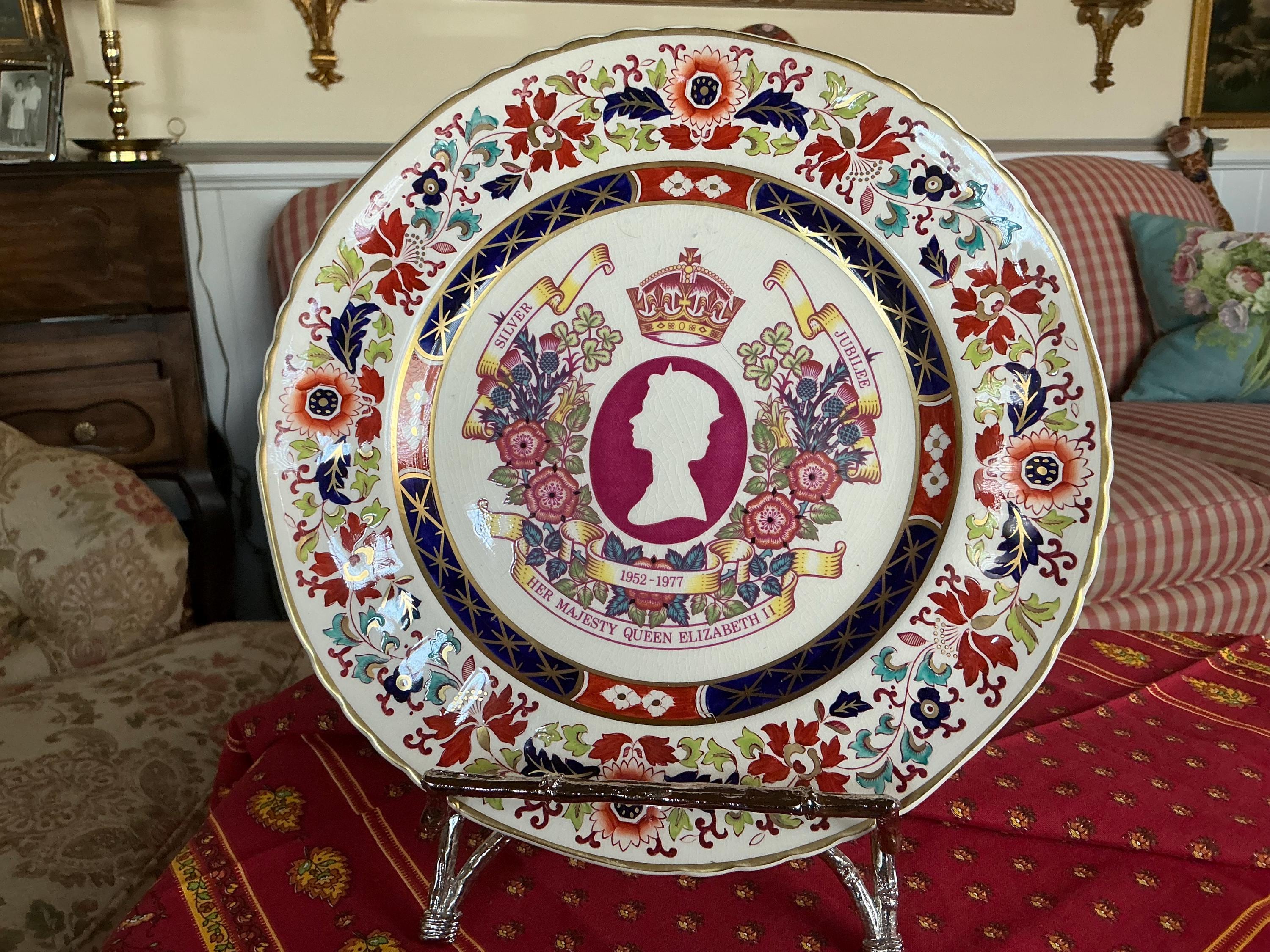 タイムセール！Coalport エリザベス女王　シルバージュビリー　プレート タイムセール！Coalport エリザベス女王 シルバージュビリー