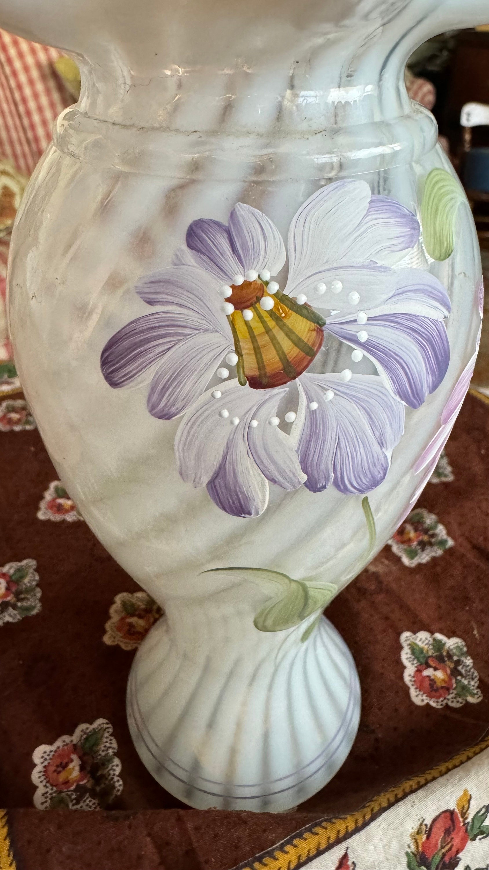 Fenton Glass 2003 Heirloom Spiral Optics Collection Lavender Crest