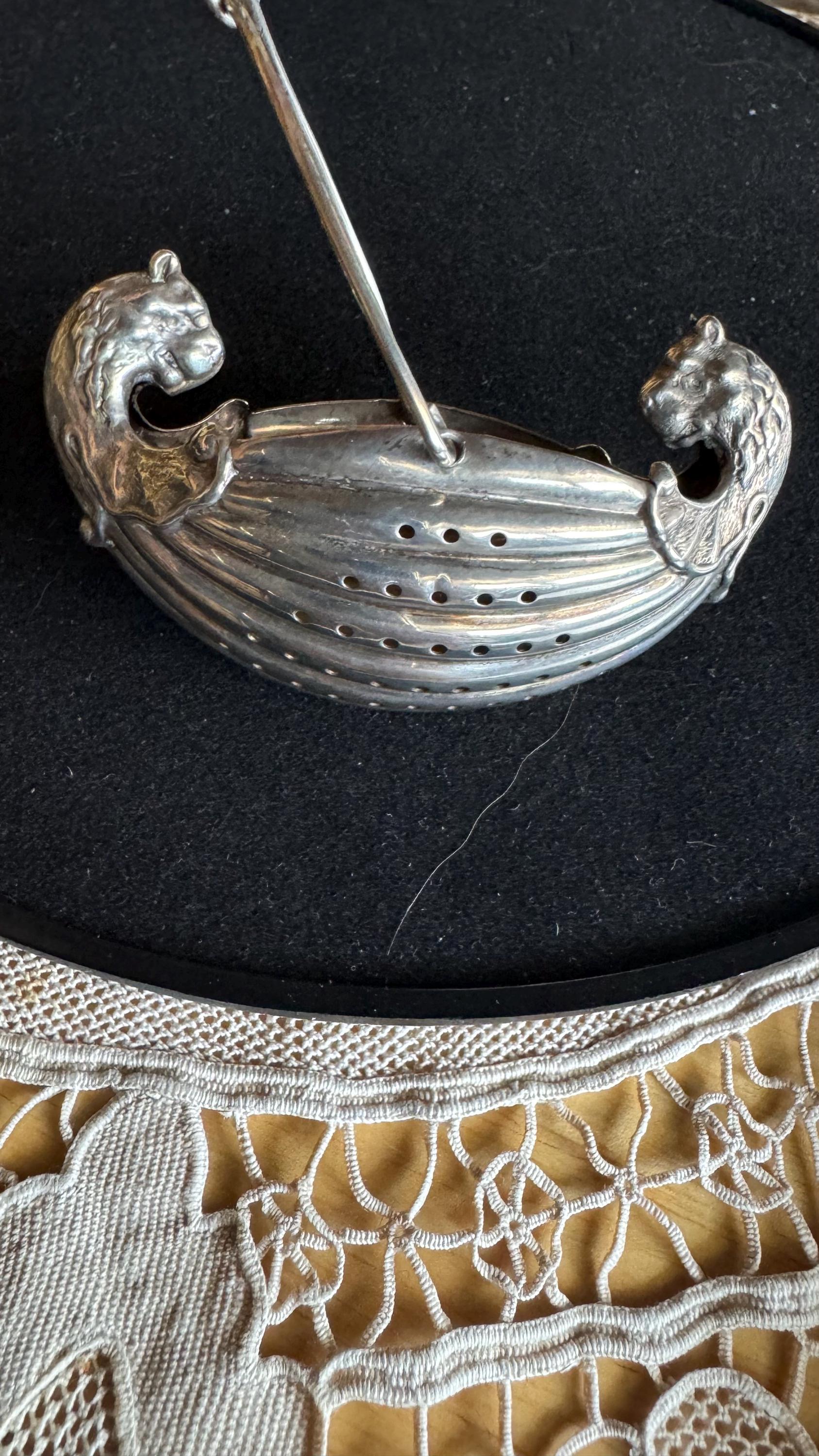 GORHAM。DOLLAR STEAMSHIP LINES。 食器、ボウル。骨董 Antique Victorian Whimsical Liion Heads Viking Ship Gorham
