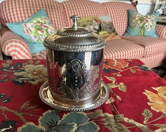 Vintage Iternational Silverplated Biscuit/ Tobacco Barrel Lidded Canister