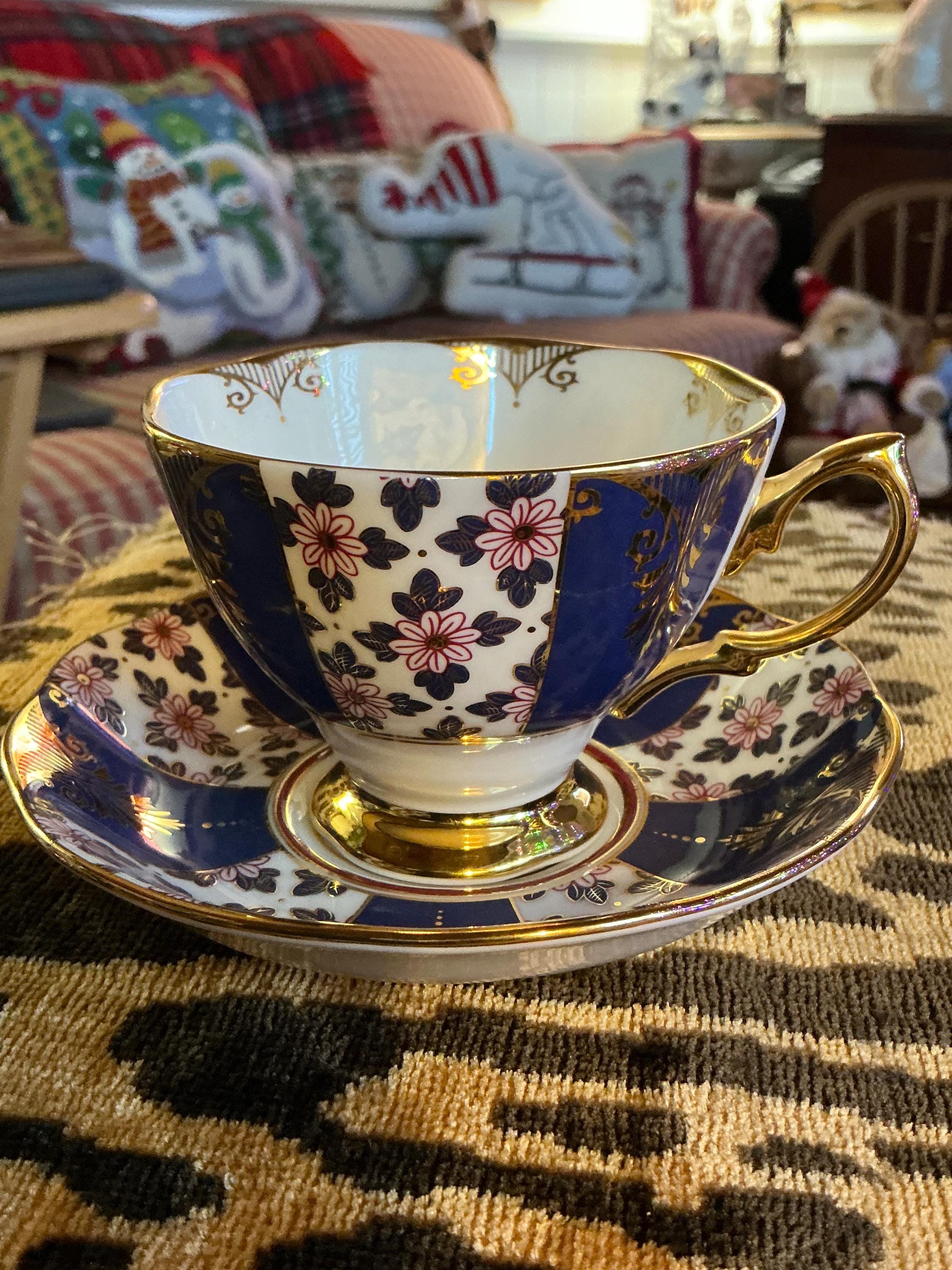 English Country Royal Albert Regency Blue Teacup and Saucer 100