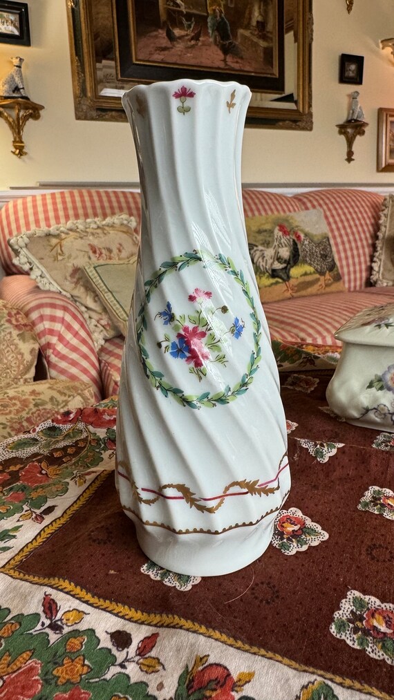 フレンチシックなハビランド リモージュ 渦巻き花瓶 - Etsy 日本