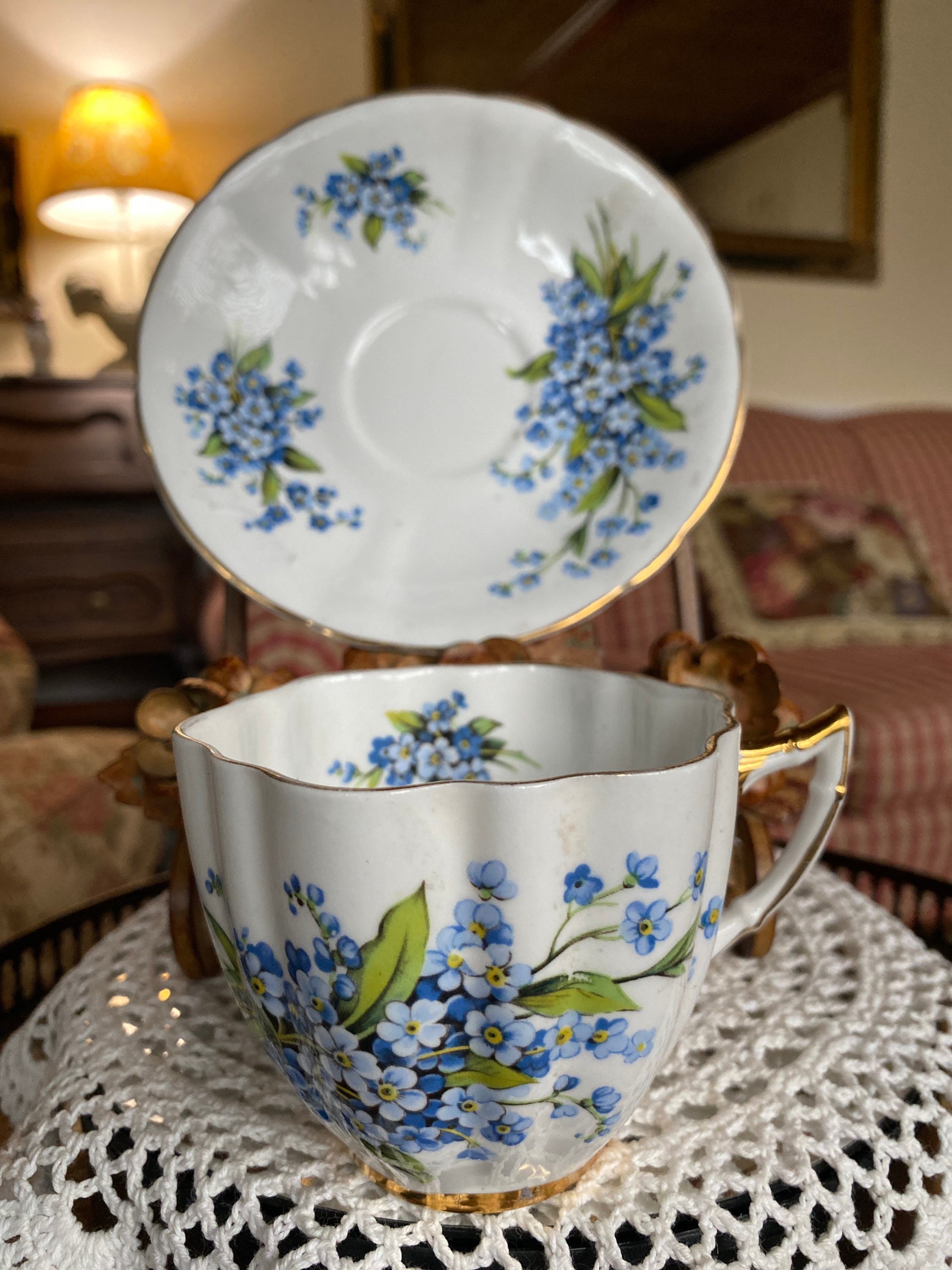 ロイヤルポーセリン Porcelain  透かしボンボン入れ English Country Royal Prince Bone China Forget Me Nots Teacup and
