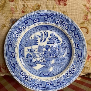 English Country Toile Myott Son &Co Blue Willow plate
