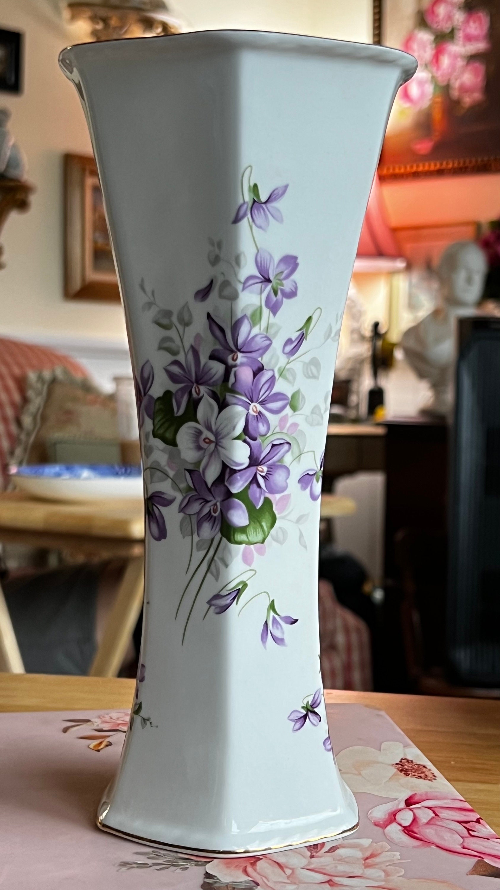 Aynsley 花の置物 紫色 English Country Danbury Mint Aynsley England Bone China Vase