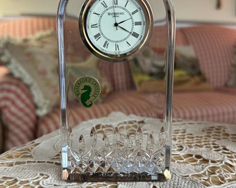 Horloge de bureau classique traditionnelle en cristal de Waterford Lismore Essence