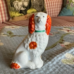 Figurka psa angielskiego króla Karola Staffordshire