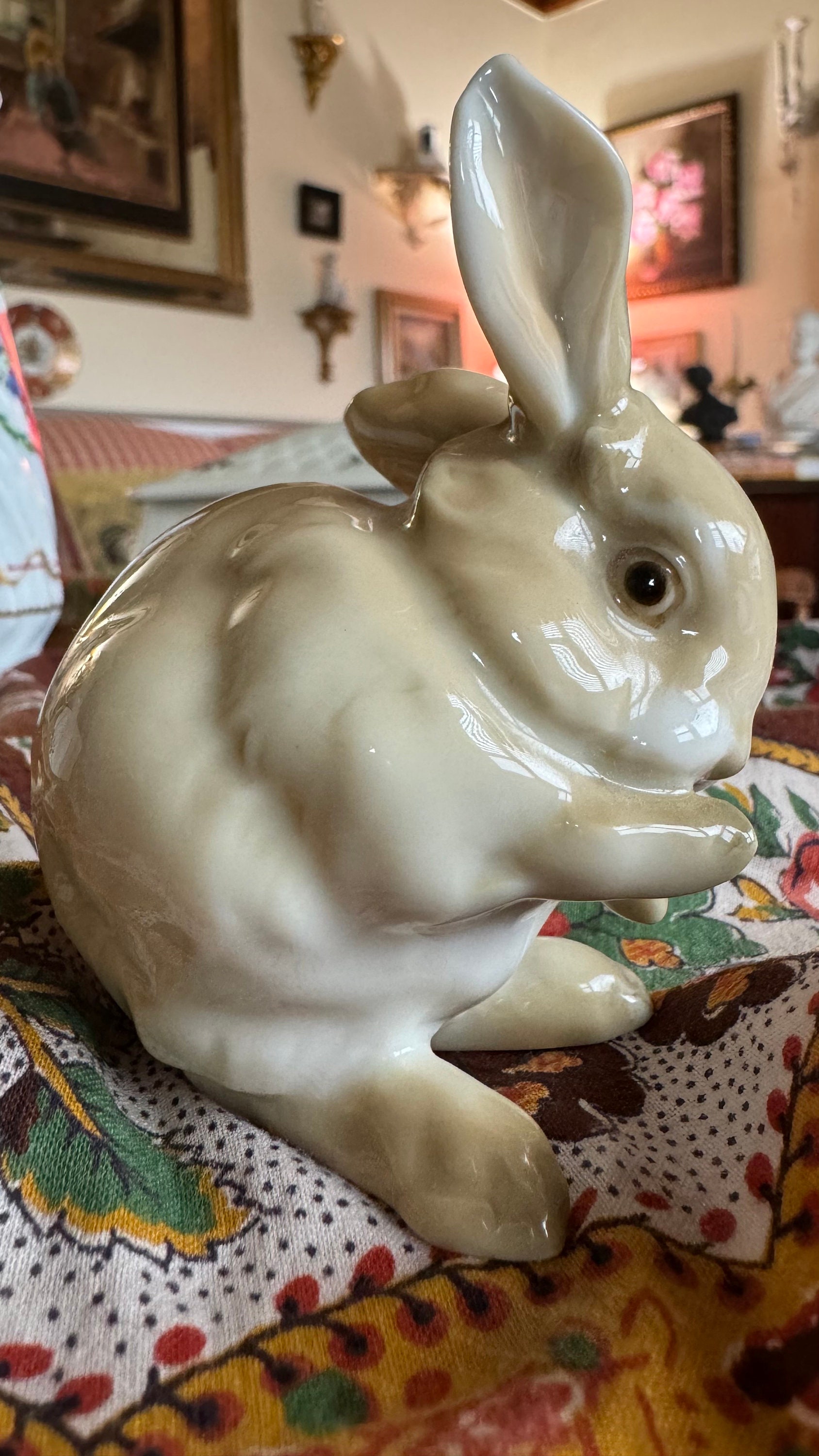 Vintage Lefton White Porcelain Bunny/Rabbit Figurines Set of