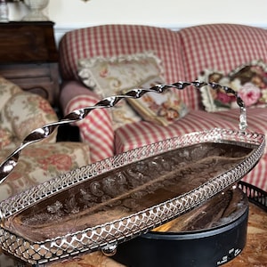 European Tradition England Mayell Silverplated Engraved Etched Damask Tray Basket with Handle Centerpiece Tray