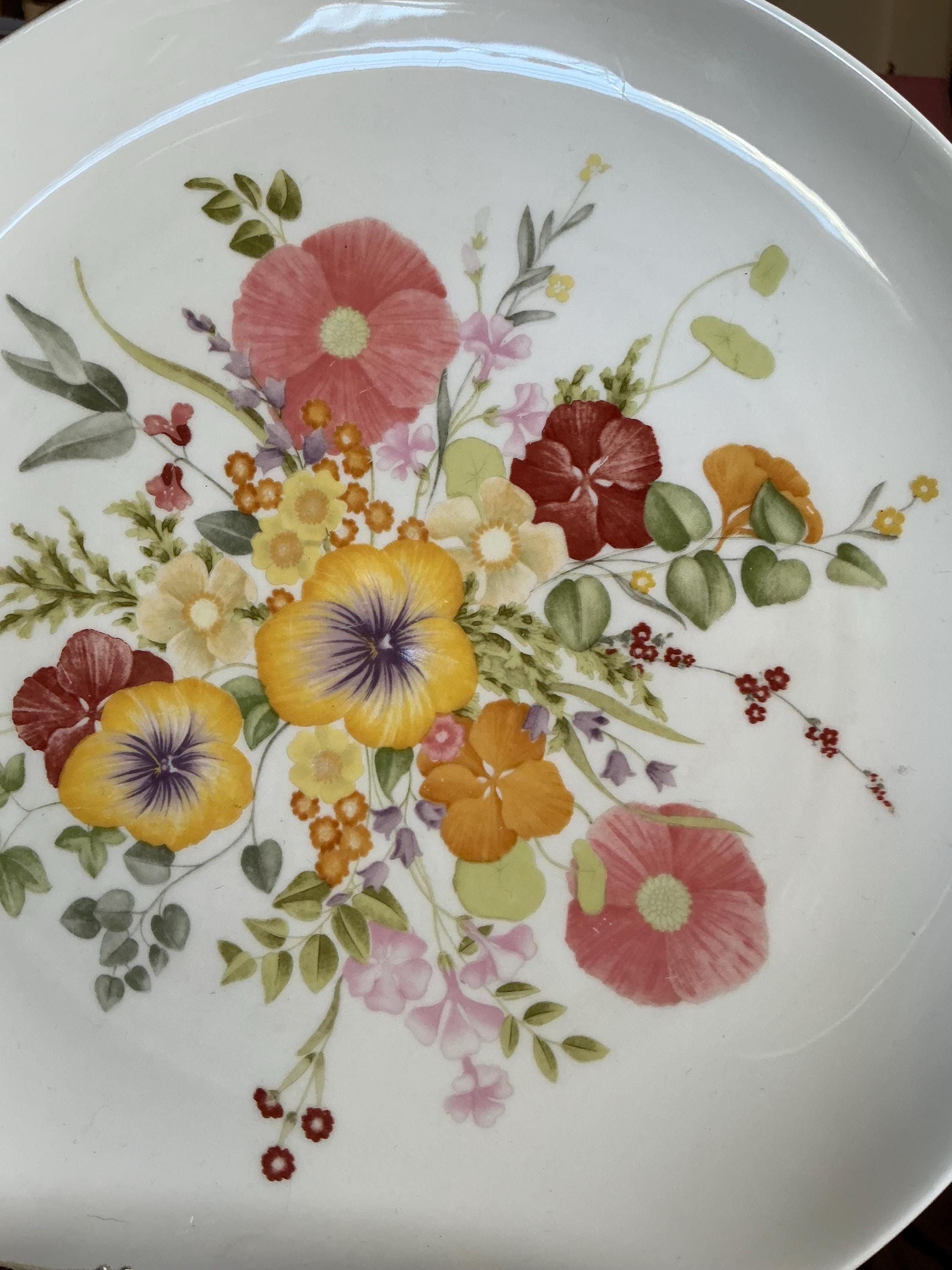 ウェッジウッドのイングリッシュカントリーサマーブーケフローラル