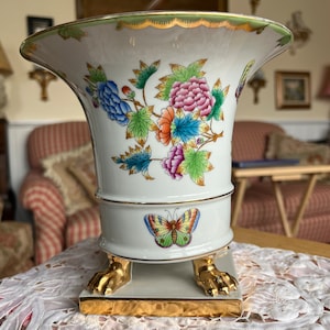 Grand vase cache-pot traditionnel classique Herend Queen Victoria à pieds griffes