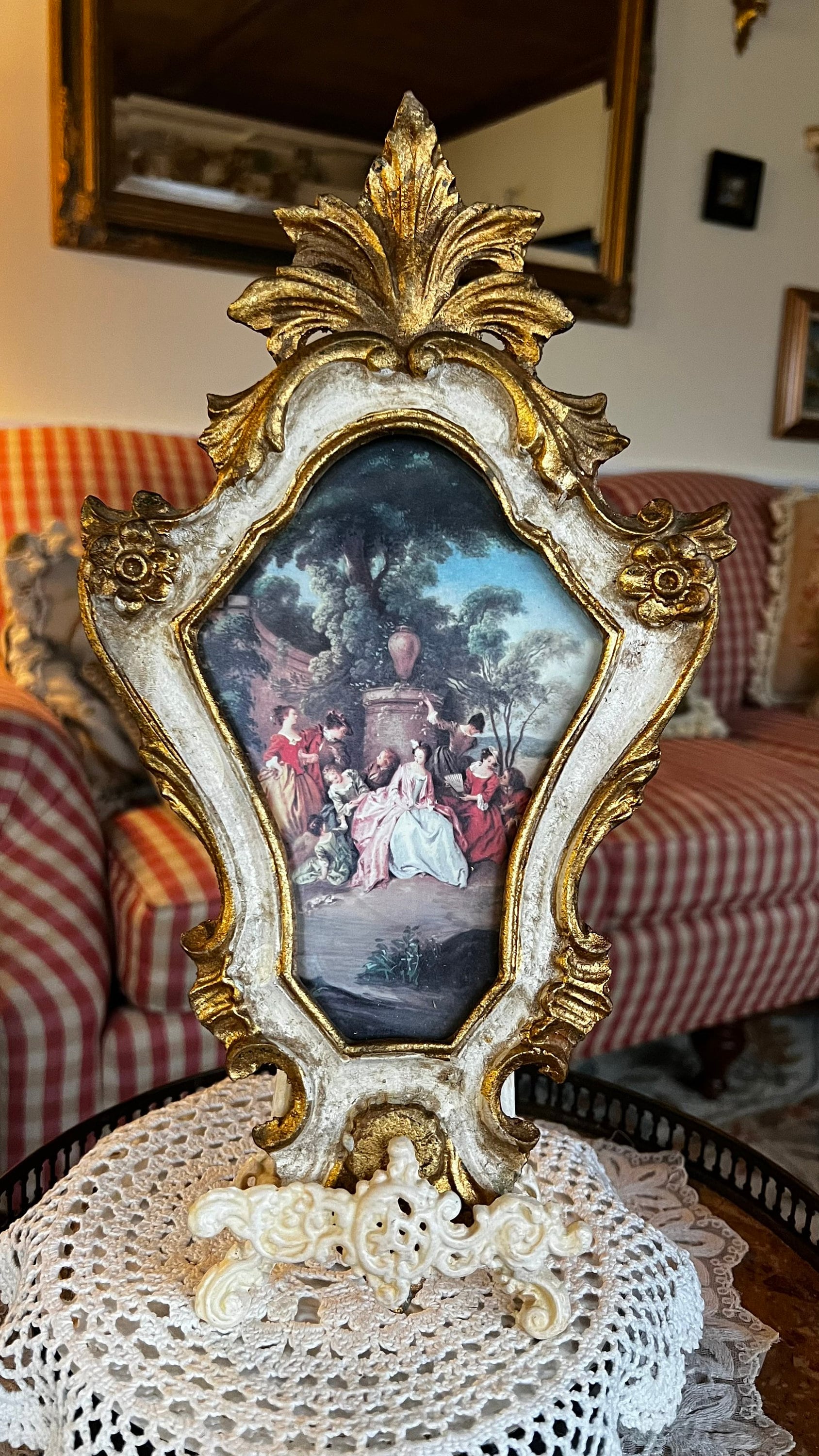 Italian Florentine Gold Wood Ornate Frame Victorian Gathering