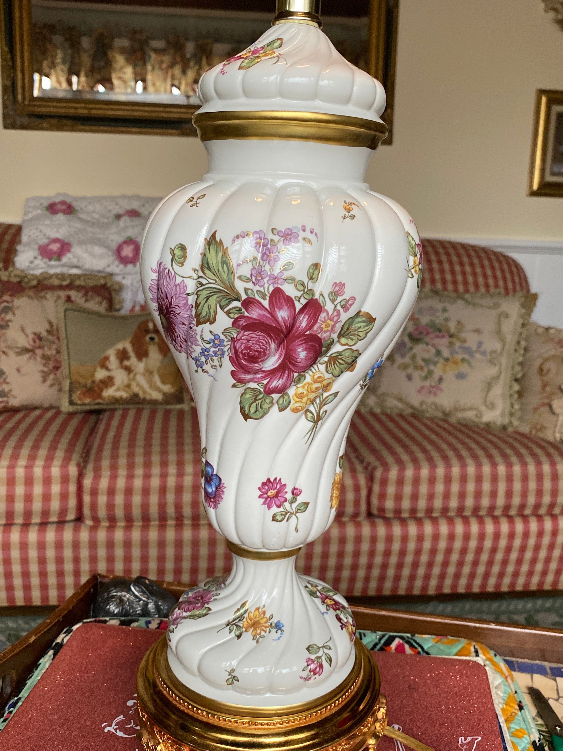 Classic English Garden Porcelain Vase Table Lamp by Louis photo