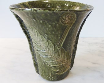 Vintage Green Fern Vase / Pottery / Lodge Decor / Cabin Decor / Woodland Decor