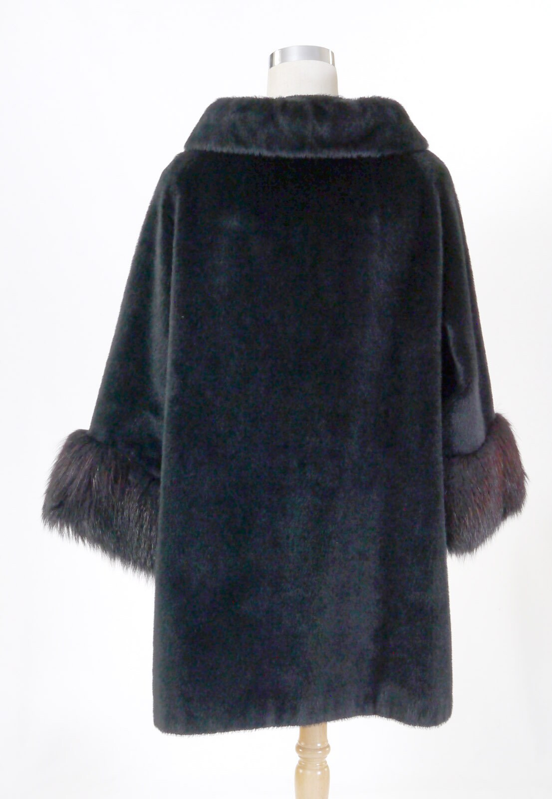 Vintage Women's Black Faux Fur Coat IRVING POSLUNS Black Faux Fur W/fur  Cuffs Canada La France Simotta 1960's Trapeze Coat -  Canada