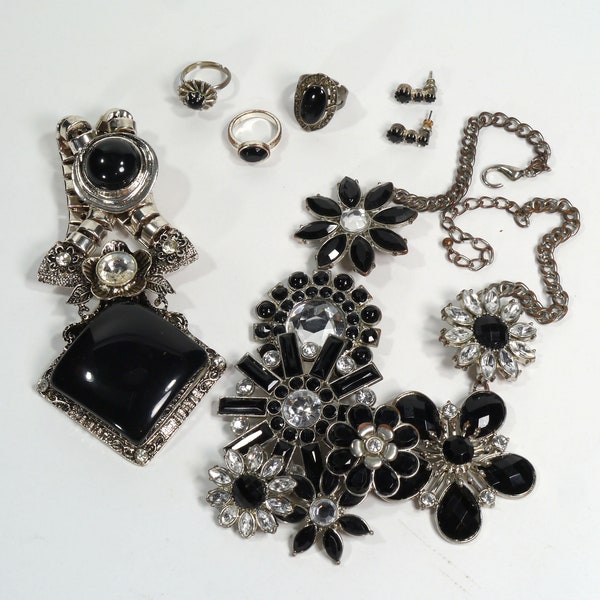 Vintage Lot of 6 1980's Costume Jewelry - Silver & Black Tones - Goth Jewelry - Heavy Jewelry - Necklaces - Rings - Black Faux Rhinestones