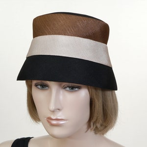 Vintage Tri-Color Peach Bucket Hat - Women&#39;s 60&#39;s Hat - Brown, Ivory, Black Hat - Fashion Hat -  Size Small - Bucket Hat - 3 Color Hat
