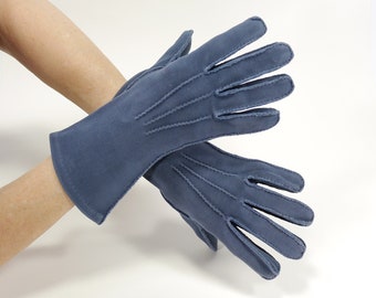 Vintage Ladies Blue Gloves / Short Dress Gloves - Size Small - Mid Century - 1950's Gloves - Wrist Gloves - 100% Nylon