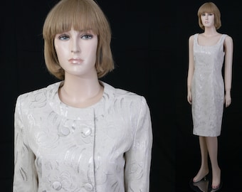 Vintage Women's White Brocade 2-Piece Suit - Coat and Dress Set - METROSTYLE - Mother of Bride Suit - Wedding Suit - Women's Formal Wear