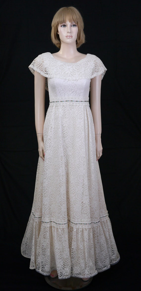 Vintage 1970s Lace Wedding Dress - House of Bianc… - image 6