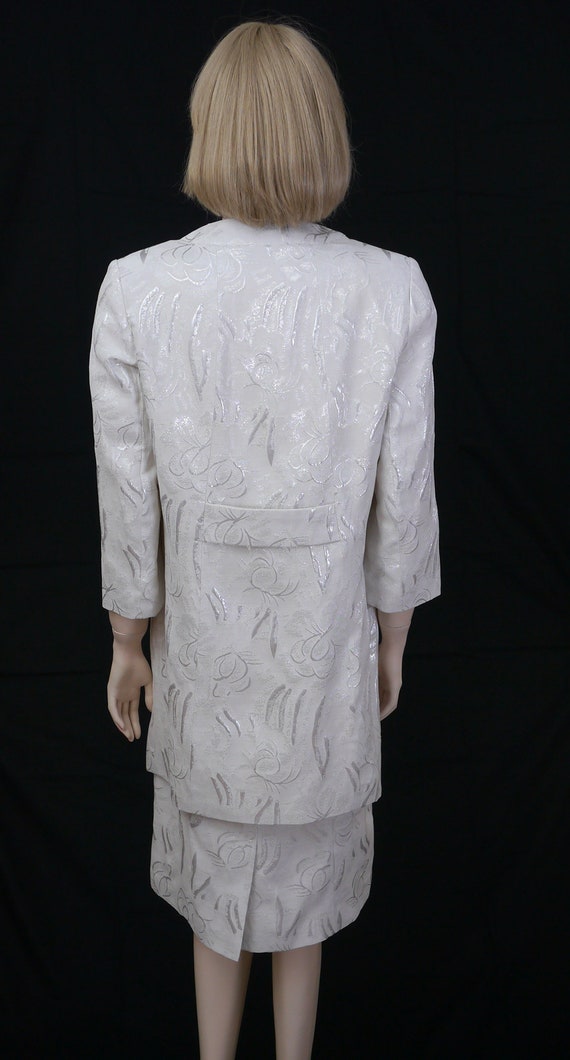 Vintage Women's White Brocade 2-Piece Suit - Coat… - image 7