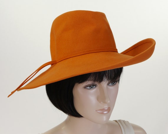 Evelyn Varon  Exclusive Vintage Hat Evelyn Varon Exclusive 60s 70s Psychedelic VTG Hat Mod GoGo  main image 2