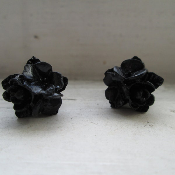 00 gauge (10mm) Trio of Black Resin Star-Shaped Flower Cabochon Plugs