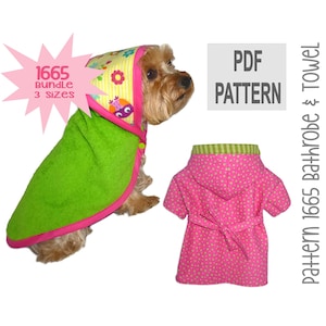 Puede incluir: Patrón PDF para una bata de baño y una toalla para perros. El patrón incluye tres tallas y está disponible para descargar digitalmente. La imagen muestra un perro pequeño usando una bata de baño verde con una capucha rosa y una bata de baño rosa con una capucha verde.