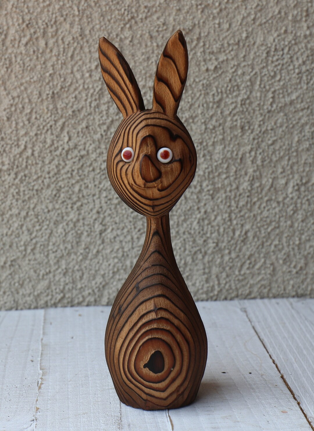 Vintage CRYPTOMERIA Holz geschnitzt Mid Century Modern HASE RABBIT Wony ...