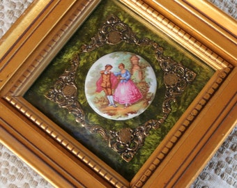 Beautiful Vintage Victorian Woman Man Courting Scene FRAMED PORCELAIN Cameo PORTRAIT Convex Glass Velvet Matte Fragonard Gold Wall Hanging