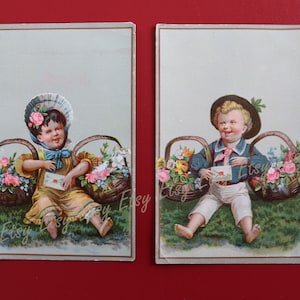 Antike 1880er Jahre Vintage Victorian Trade Trading Card Lot Sammler Ephemera Fein gekleidete Baby Girl Boy Blumenkörbe - bereit, gerahmt zu werden