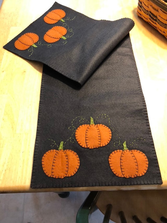Pumpkin table runner /primitive pumpkin table runner /fall table runner / pumpkin decor / primitive fall decor