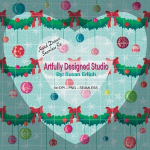 Puede incluir: Un diseño digital sin costuras con un patrón en forma de corazón, con adornos navideños, guirnaldas y lazos rojos. El diseño incluye el texto "Artfully Designed Studio By: Susan Erlich" y "Hand Drawn Seamless file". El fondo es una cuadrícula azul claro.