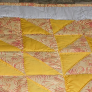 Sunshine Swirls Bed Runner