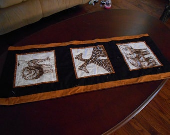 Animal Table Runner Set, Animal Kingdom, set