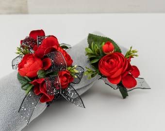 Red and Black Prom Corsage, Homecoming Corsage, Wrist Corsage for Prom, Black Wristlet Corsage, Corsage and Boutonniere Set for Formal Dance