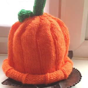 Pumpkin knitted hat knitting pattern with stalk and leaf - sizes 0-6 months to adult. Digital pdf, instant download