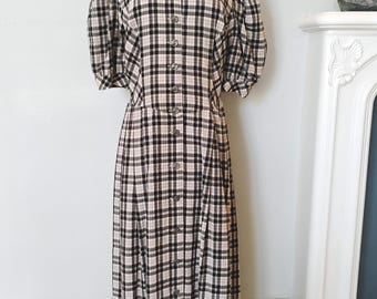 Black and white fit and flare plaid dress with pockets by Landhausmode size 18
