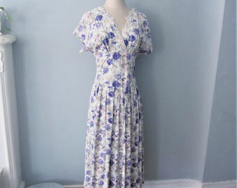Vintage Rose Print Sun Dress: 1970s Fit & Flare Rayon with Pockets