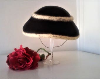 Vintage Black Wool hat with Fur Trim