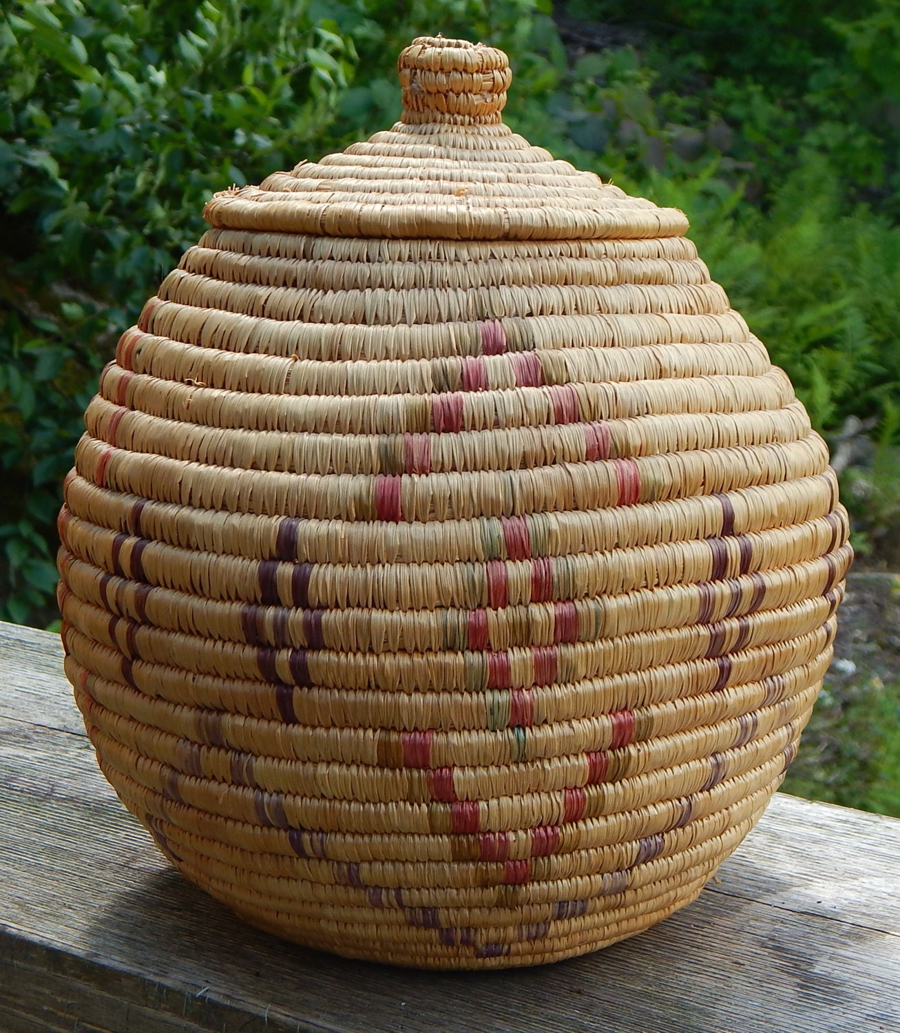 INUIT Eskimo Tu'pik BASKET coloured triangular design with Etsy