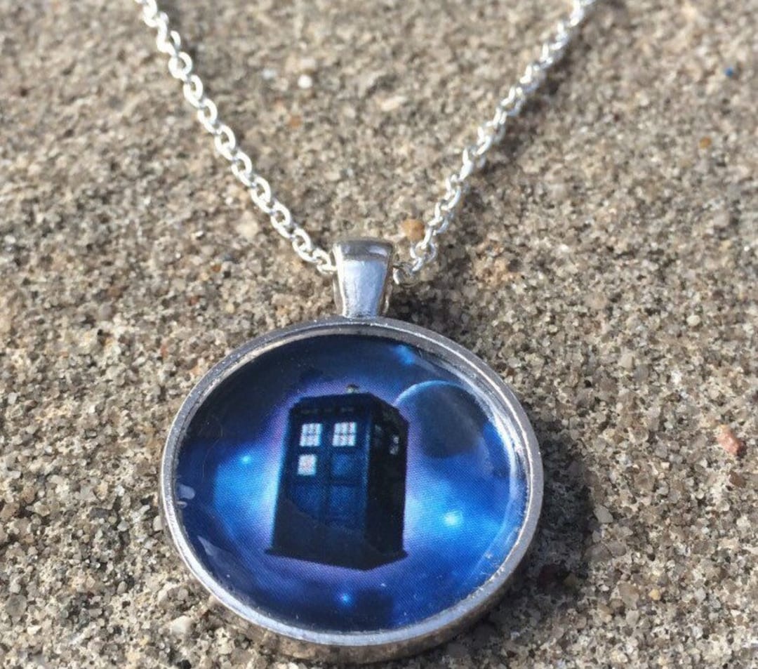Doctor Who TARDIS Necklace Blue Universe Blue Police Box Round Pendant ...